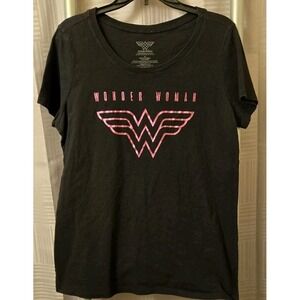 Wonder Woman Black Tshirt DC Comics Size 00 Women's Long Sleeve Hot Pink Text